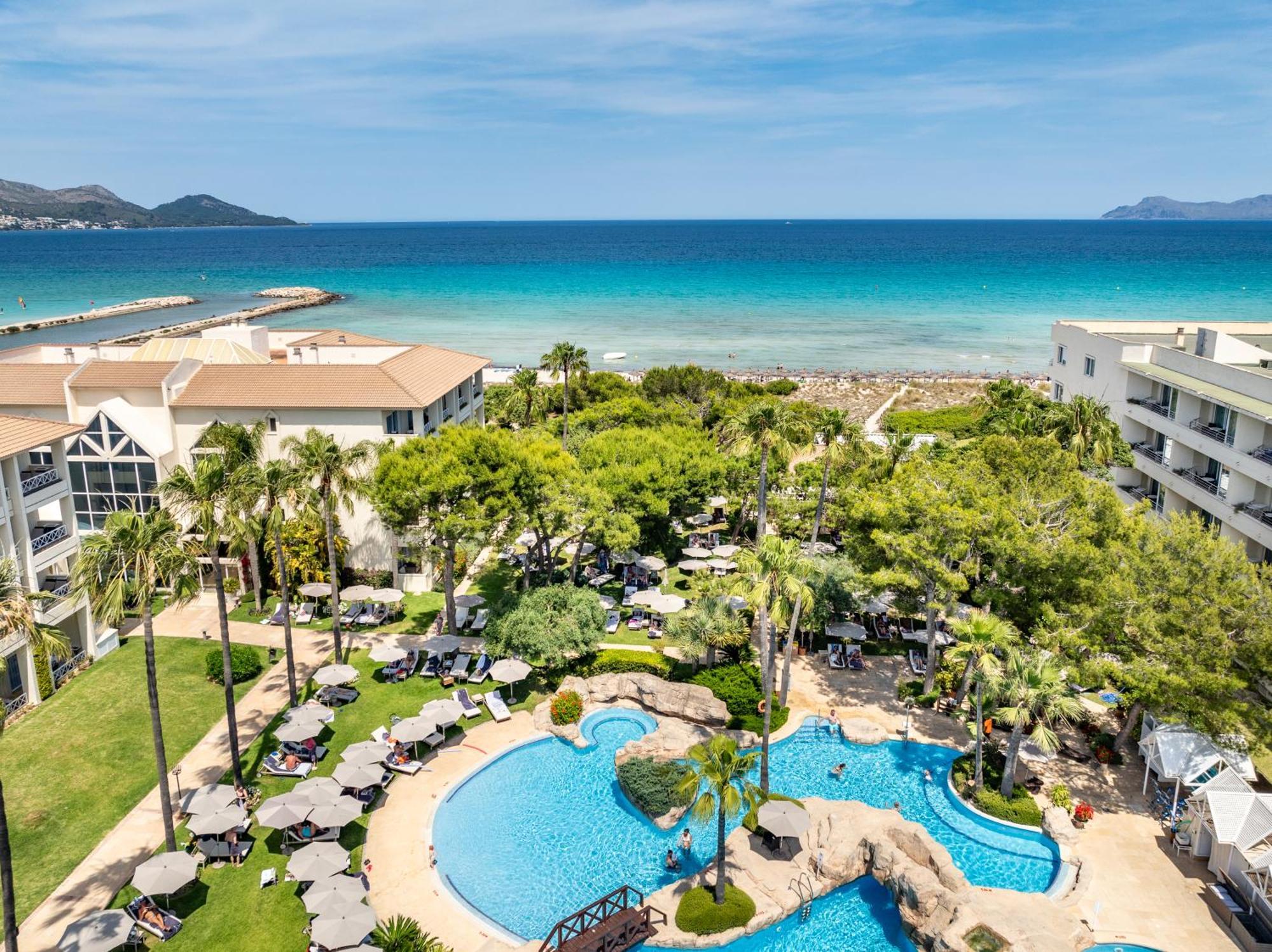 Grupotel Parc Natural & Spa Playa de Muro  Exteriér fotografie Aerial view of the resort