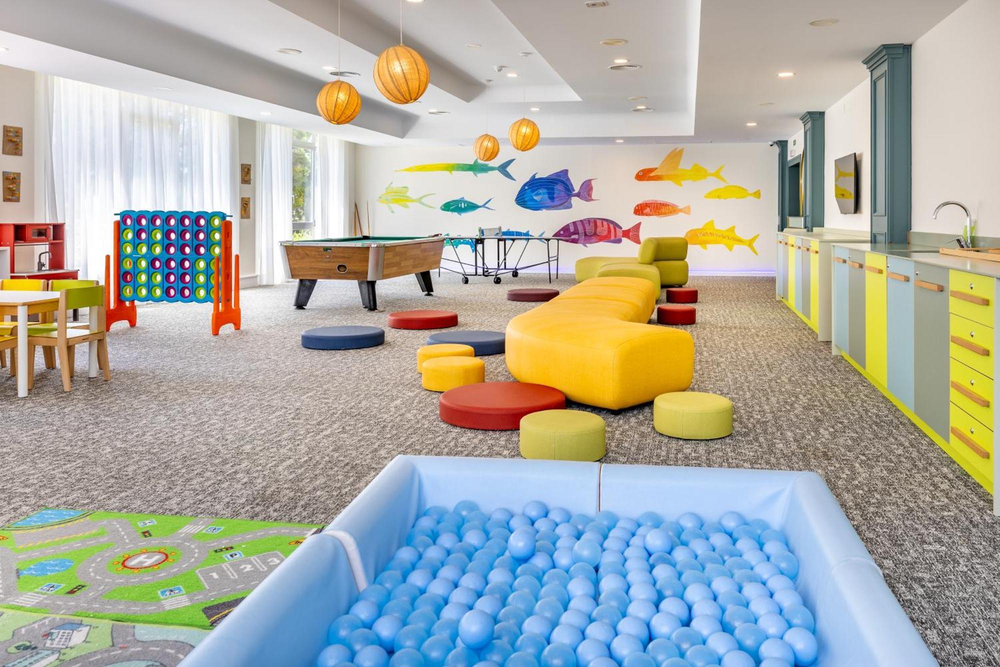 Grupotel Parc Natural & Spa Playa de Muro  Exteriér fotografie The children's playroom at the hotel