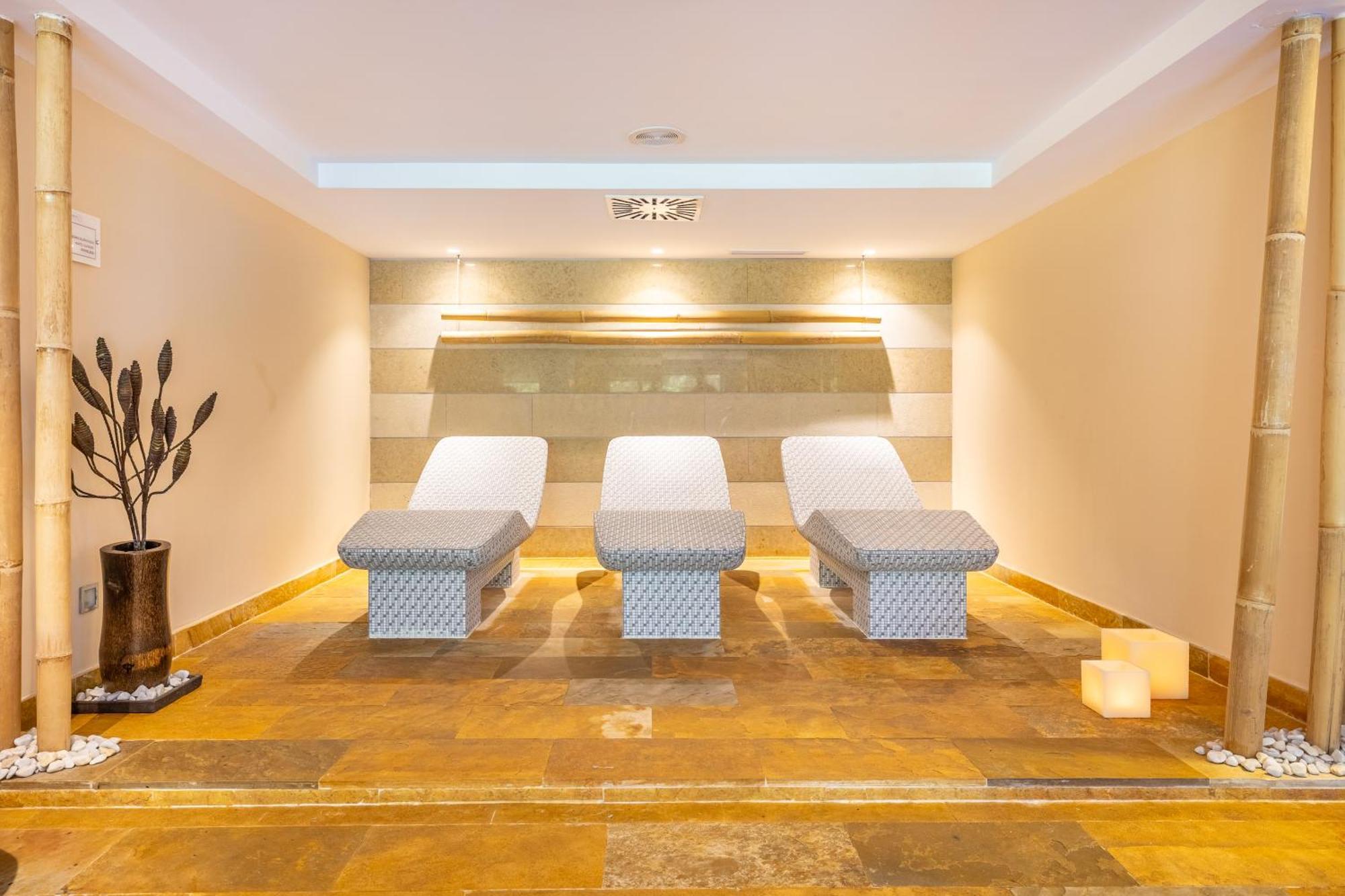 Grupotel Parc Natural & Spa Playa de Muro  Exteriér fotografie Spa at the InterContinental